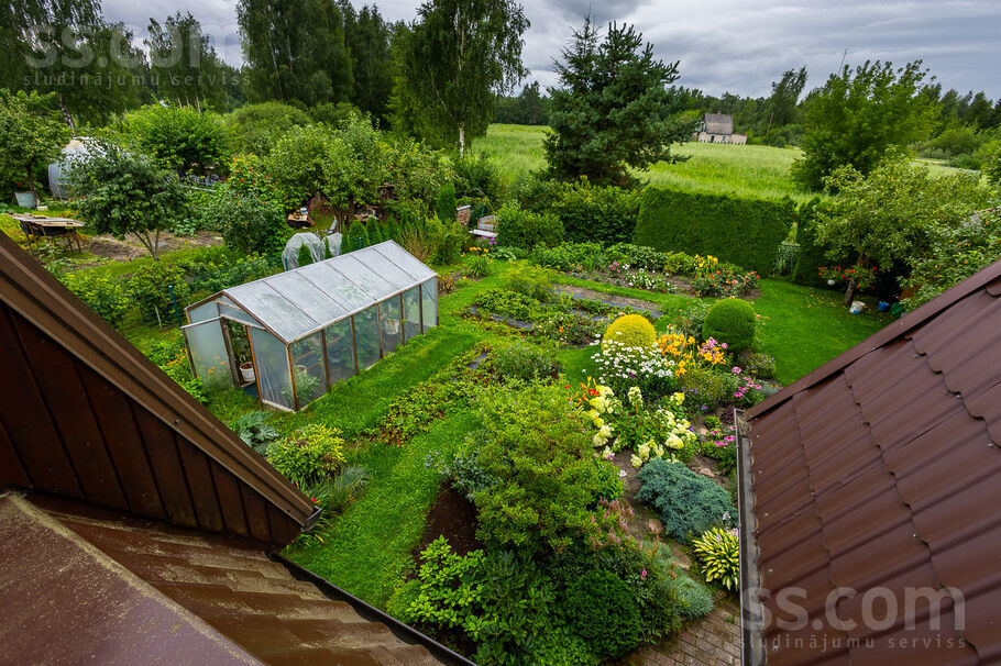 Ābeļu iela 6, Tušķi, Jelgava un raj., Līvbērzes pag. — maja