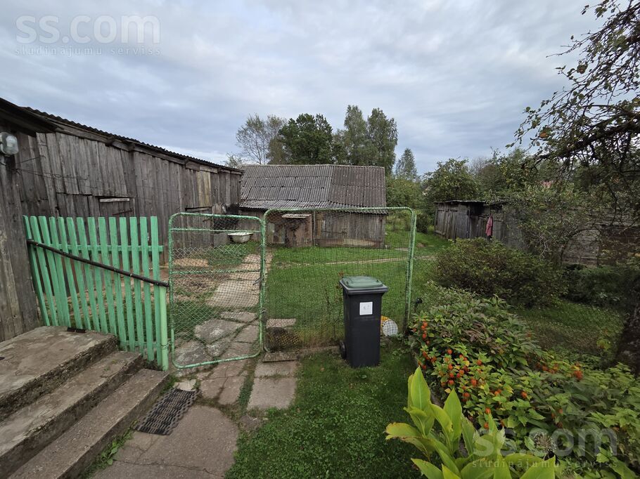 Skolas iela 9, Šķeltova, Krāslava un raj., Šķeltovas pag. — maja