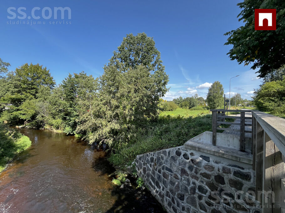 Upes 1, Zvejniekciems, Saulkrastu l. t. — zeme