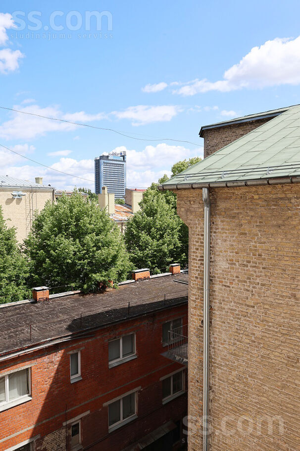 Raiņa bulv. 3, Rīga — dzivoklis