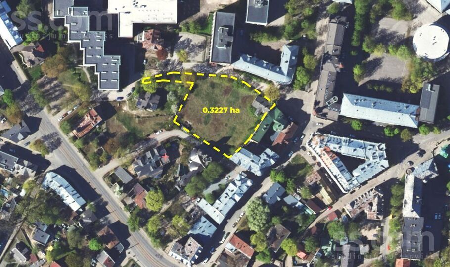 Meža 6, Rīga — zeme