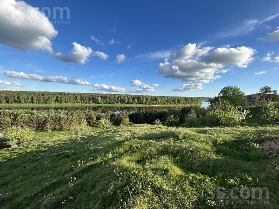 Ļeonoviči 1.2, Ļesovščizna, Daugavpils un raj., Naujenes pag. — zeme