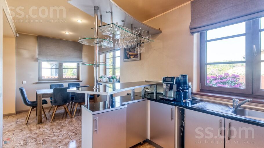 Vizuļu 28, Lapenieki, Rīgas rajons, Ķekavas pag. — maja