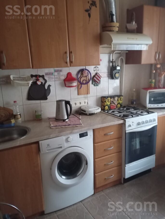 Zelmeņi 32, Pilsrundāle, Bauska un raj., Rundāles pag. — dzivoklis