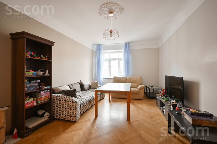 Skolas 30, Rīga — dzivoklis