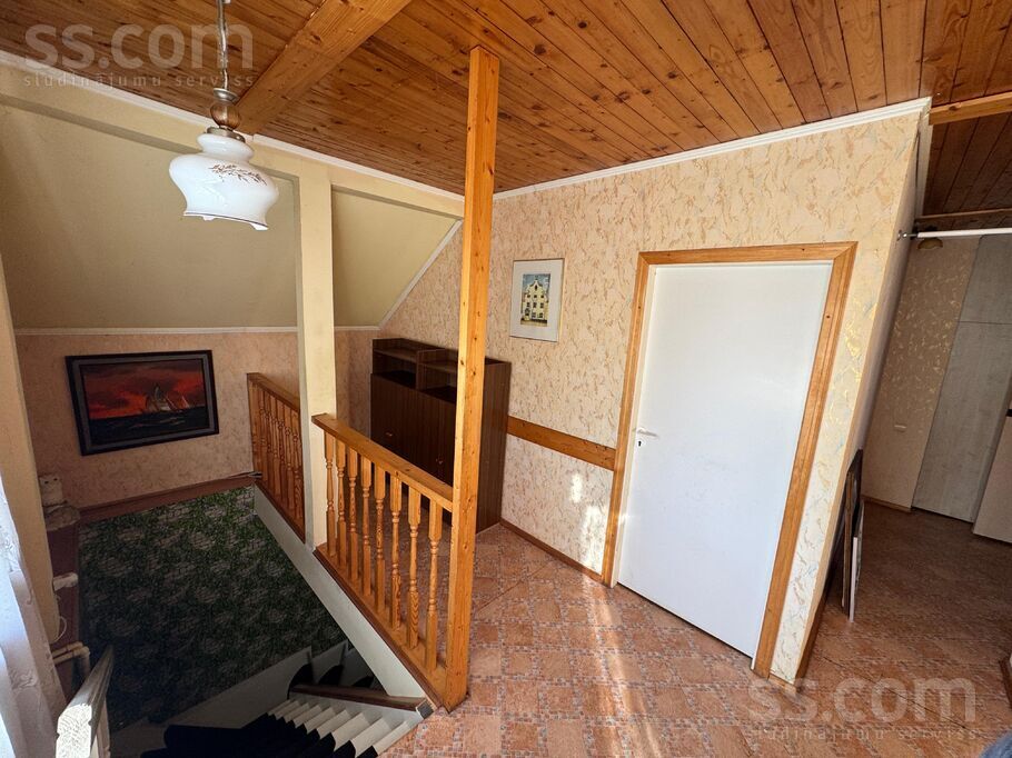 Zaļenieku 11, Rīga — maja