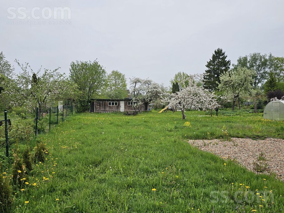 Baraviku iela 8, Jelgava un raj., Jelgava — maja