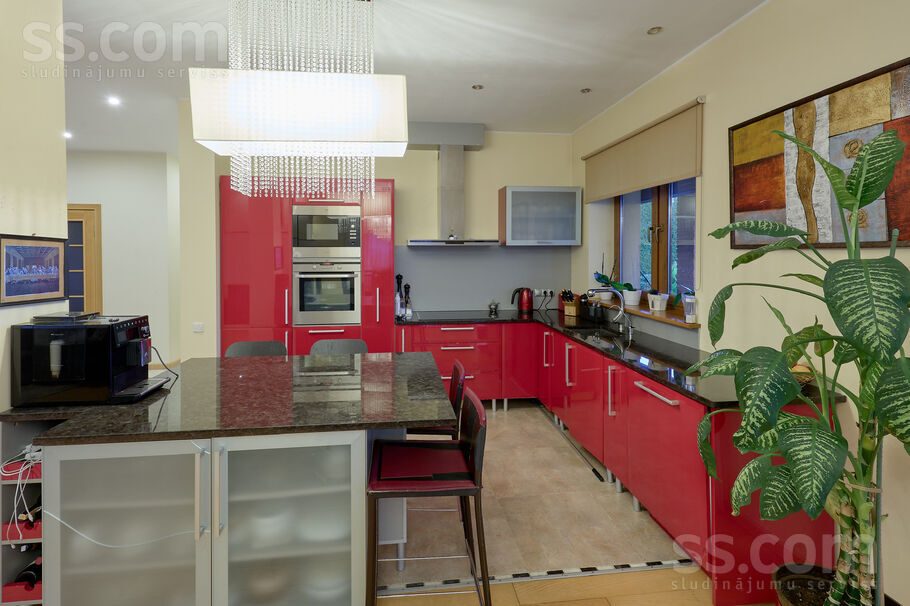 Beberbeķu 7. l., Rīga — maja