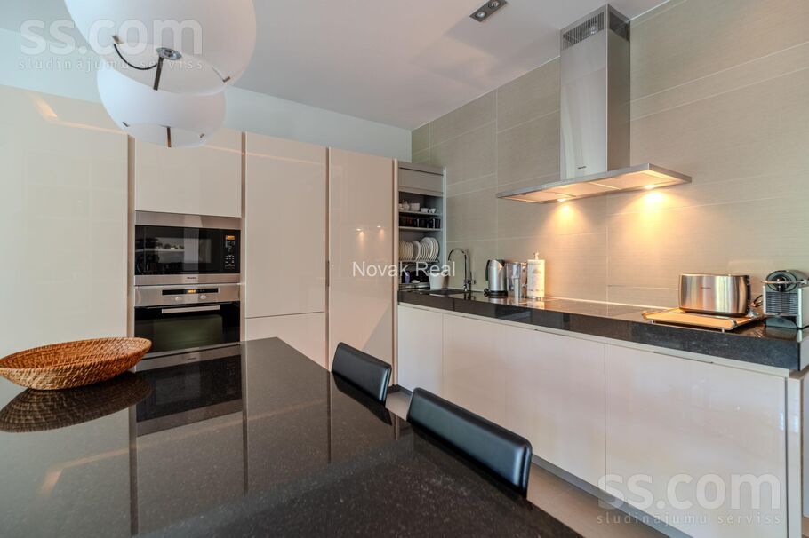 Dzintaru prospekts 39, Jūrmala — dzivoklis