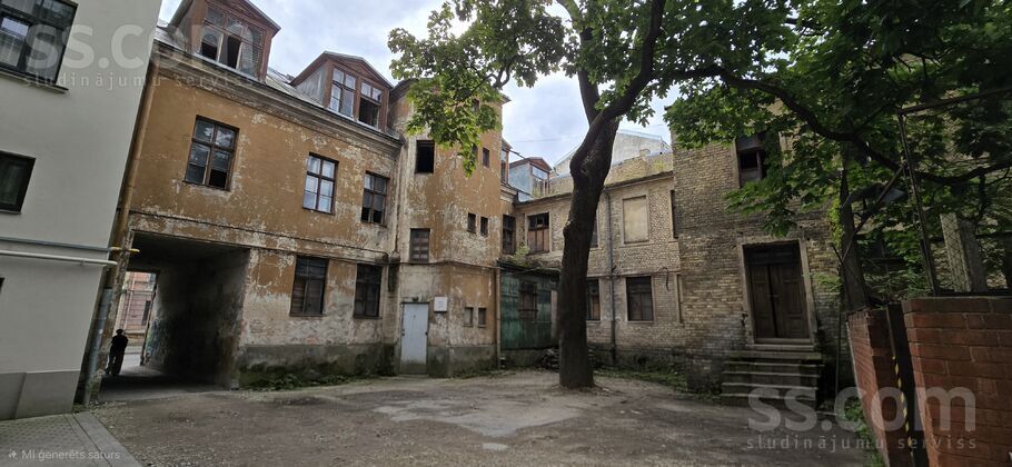 Ģertrūdes 75, Rīga — maja