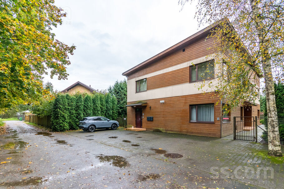 Zolitūdes 54, Rīga — maja