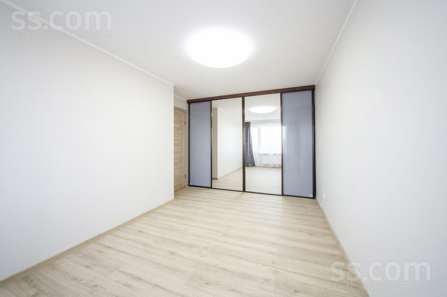 Viestura laukums 7, Viestura laukums, Valmiera un raj., Valmieras pag. — dzivoklis