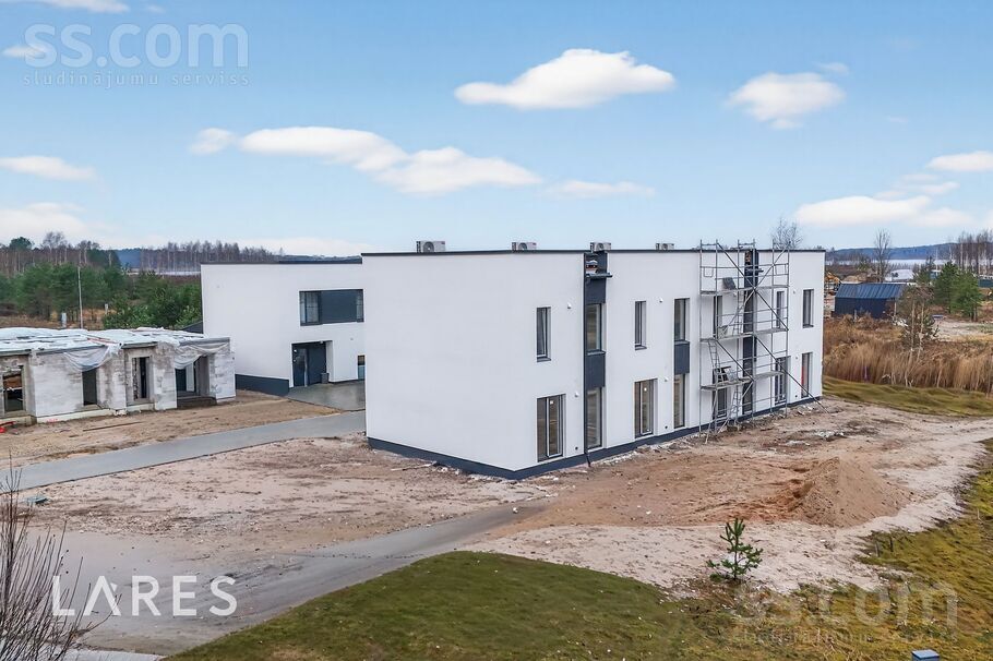 Juglas 1, Rīga — maja