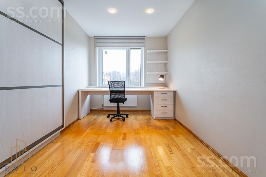 Saules 11, Brankas, Jelgava un raj., Cenu pag. — dzivoklis