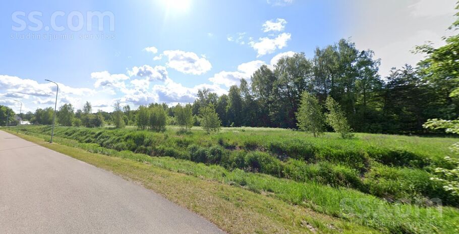 Kārļa Ulmaņa gatve, Babīte, Rīgas rajons, Babītes pag. — zeme