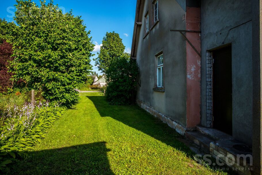 Tomsona 18, Nākotne, Jelgava un raj., Glūdas pag. — maja