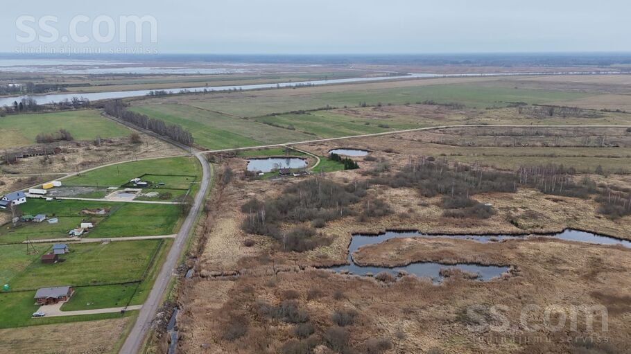 Tauriņi, Pavasari, Rīgas rajons, Salas pag. — zeme