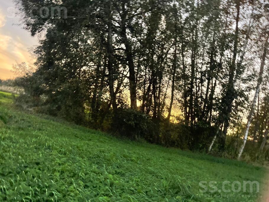 Jeņči, Rīgas rajons, Ķekavas pag. — zeme