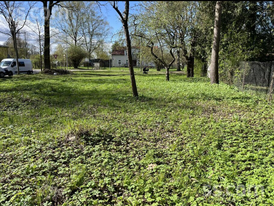 Dīķa 30, Rīga — zeme