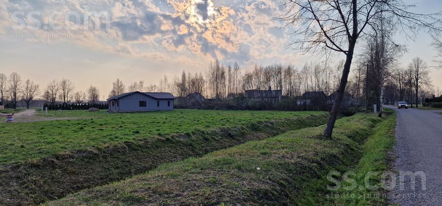 2.līnija 8k, Jelgava un raj., Jelgava — zeme