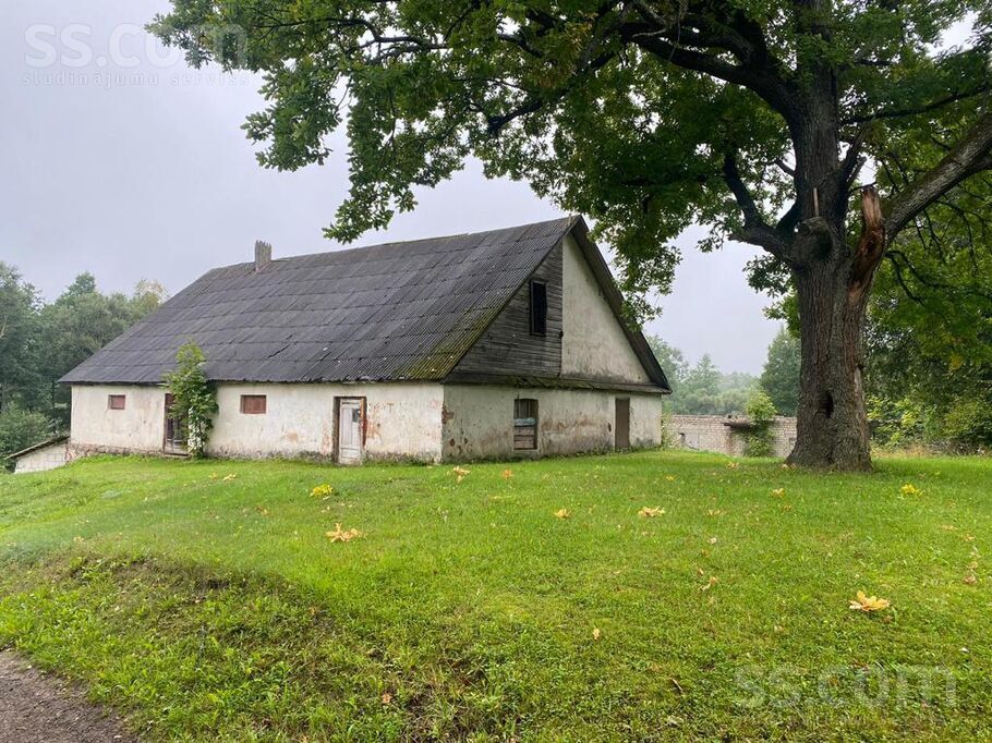 Ezersala 1, Ezersala, Ludza un raj., Zvirgzdenes pag. — maja