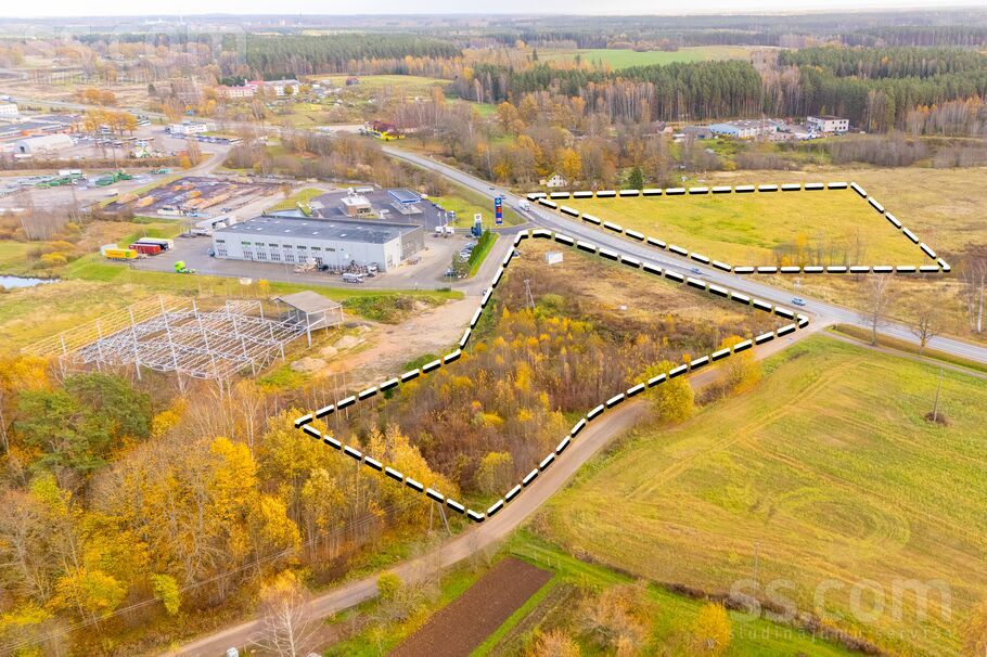 Ievēni, Valmiera un raj., Valmiera — zeme
