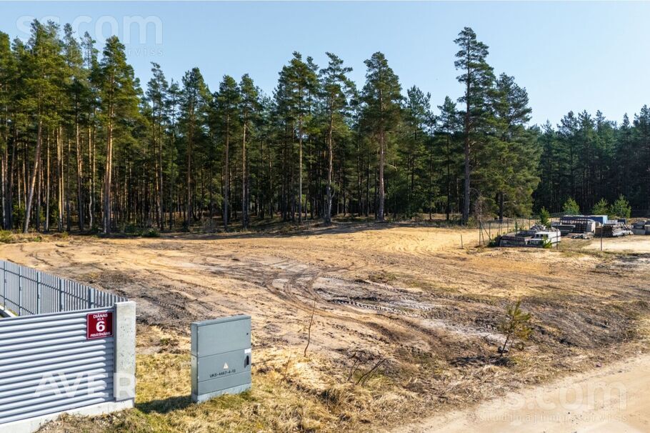 Diānas iela 2/4, Mežezeri, Rīgas rajons, Salaspils l. t. — zeme