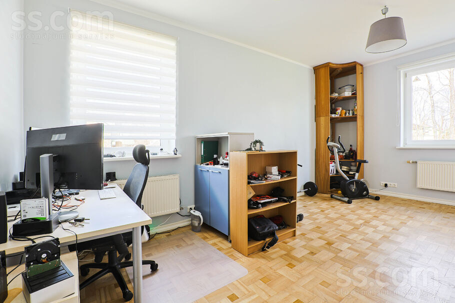 Magnoliju iela 15, Rīgas rajons, Baloži — maja