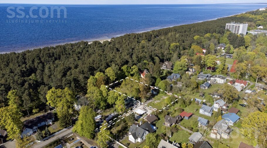 Aiviekstes iela 1, Jūrmala — zeme