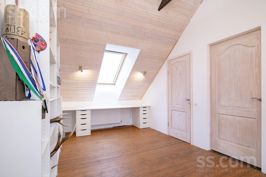 Vecpēteri, Rīgas rajons, Sigulda — maja