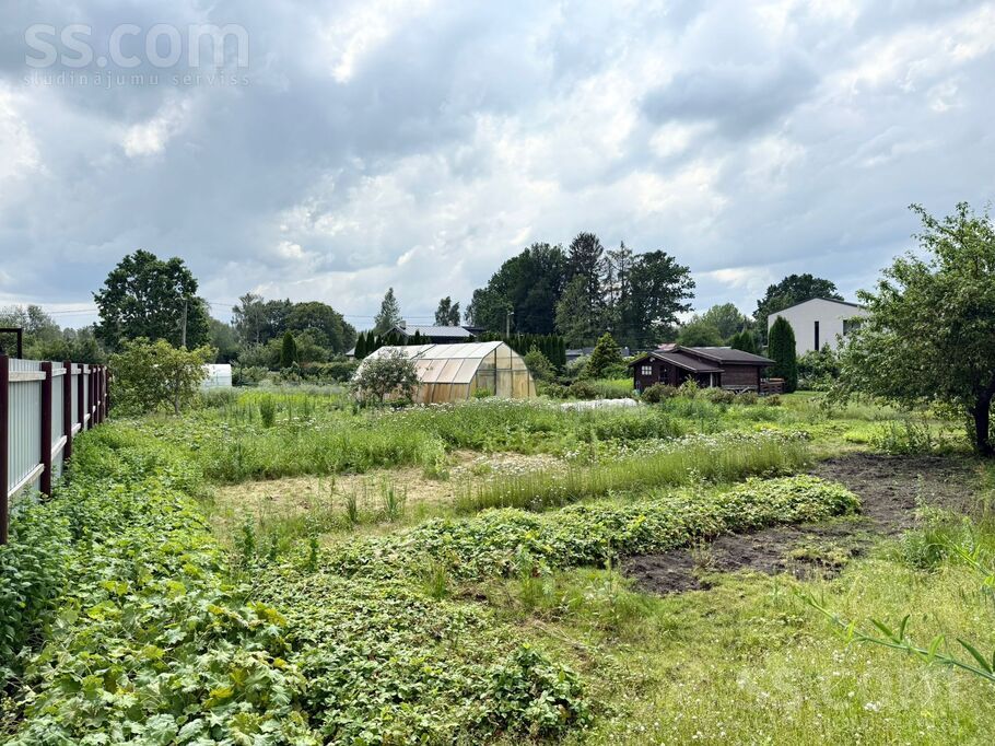 Sātiņu 17, Rīga — zeme