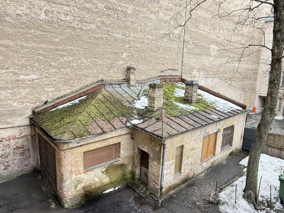 Rūpniecības 15, Rīga — maja
