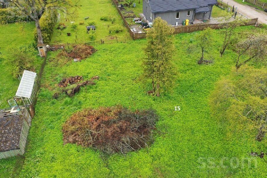 Tālivalža 15, Jūrmala — zeme