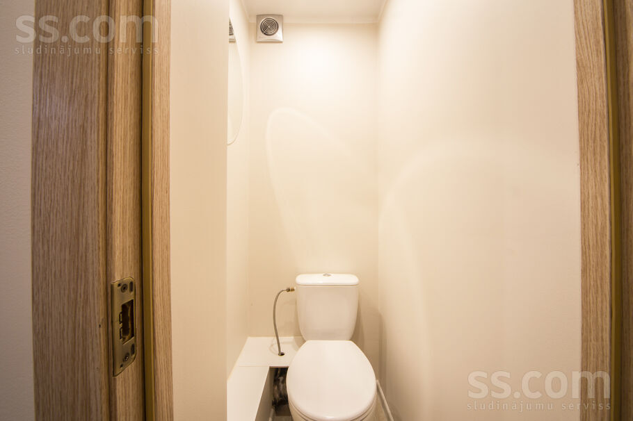 Viestura laukums 7, Viestura laukums, Valmiera un raj., Valmieras pag. — dzivoklis