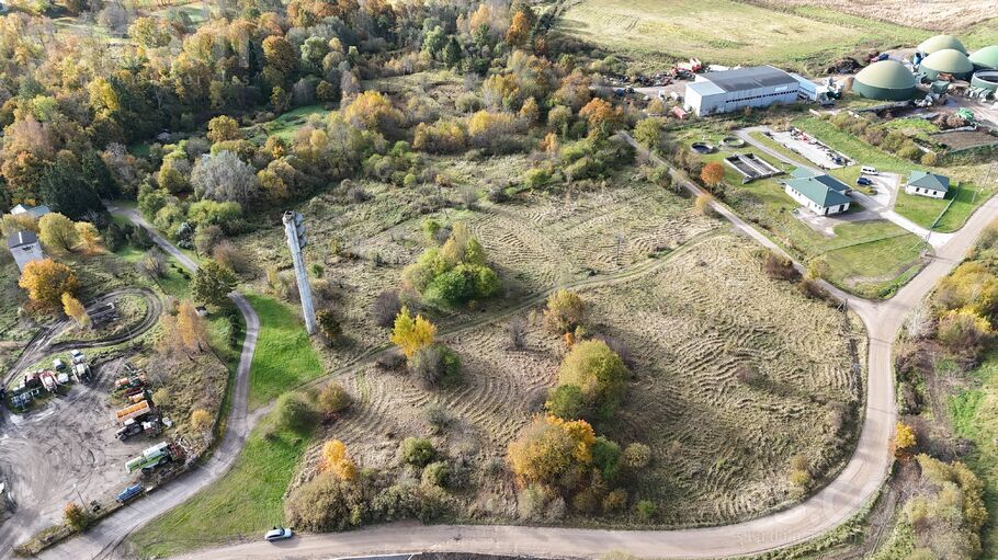 Miera iela 9, Liepāja un raj., Priekule — zeme