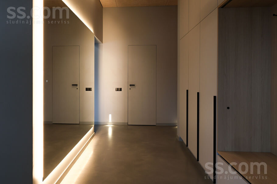 Saulesbrieži, Saulgoži, Rīgas rajons, Ķekavas pag. — maja