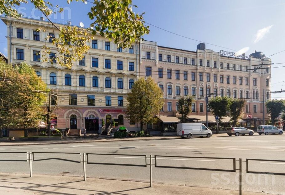 Raiņa bulv. 31, Rīga — birojs