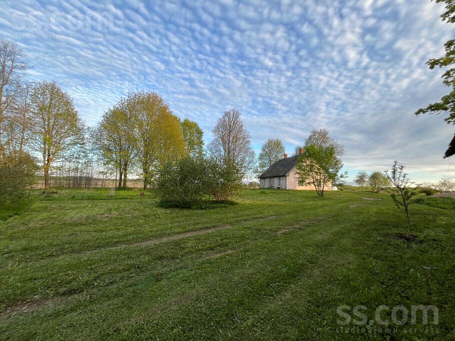 Vieķi, Cēsis un raj., Raunas pag. — maja