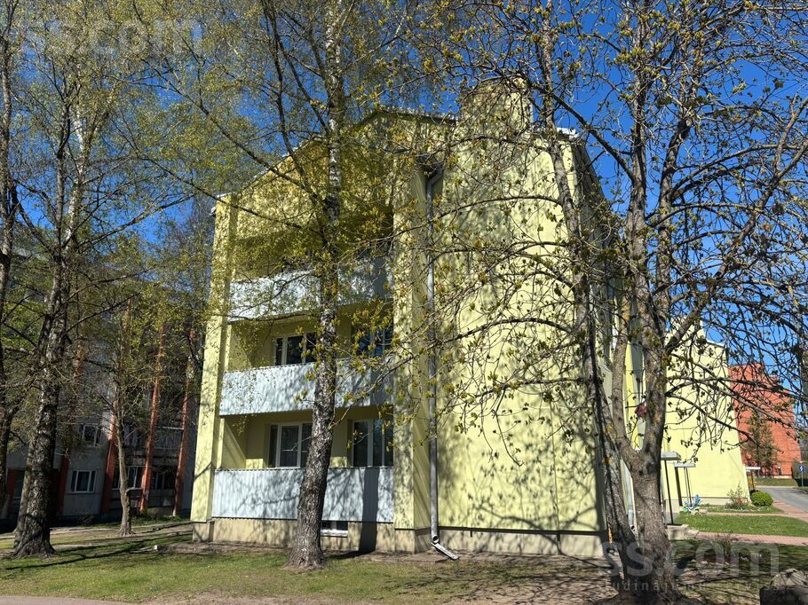 Skolas iela 11, Ogre un raj., Ikšķile — dzivoklis