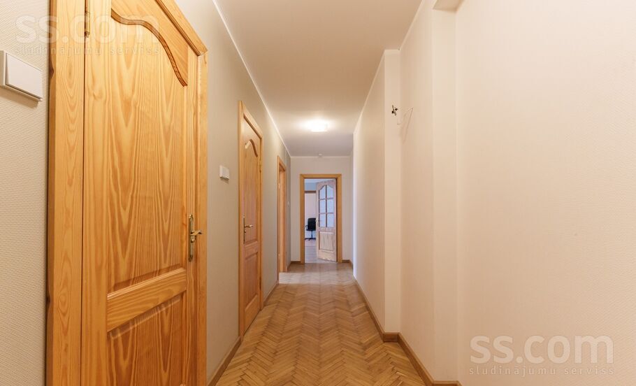 Skolas 30, Rīga — dzivoklis