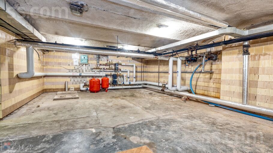 Kapseļu 18, Rīga — maja