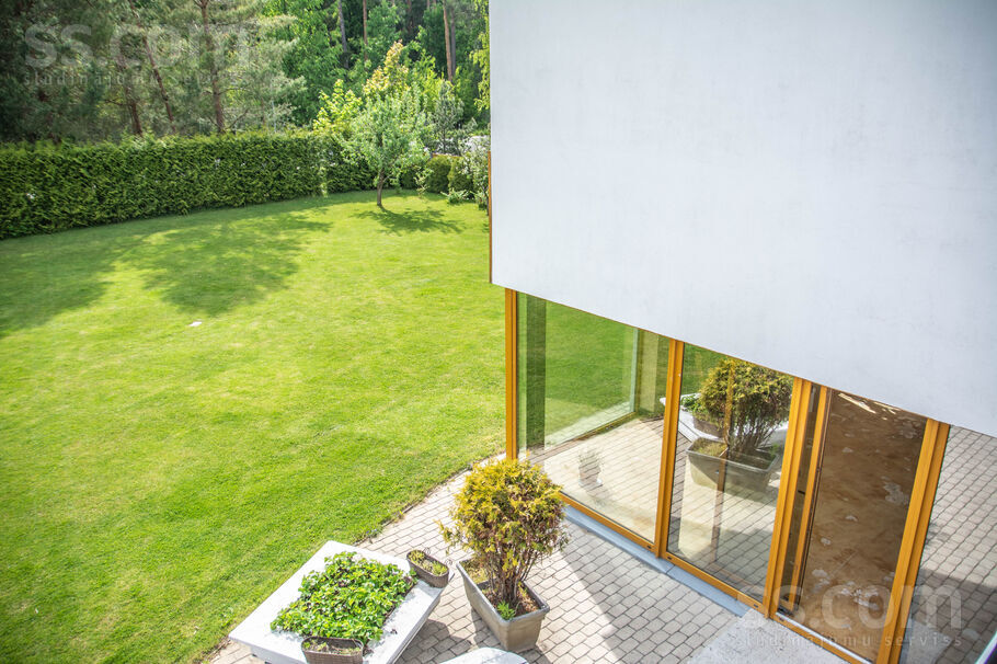 Amoliņu iela, Iecēni, Jelgava un raj., Cenu pag. — maja