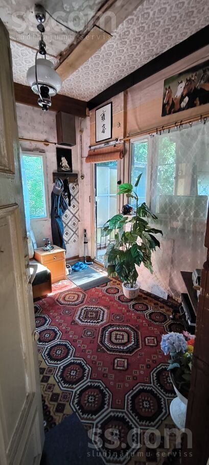 Buru iela 32, Ziemeļblāzma, Limbaži un raj., Skultes pag. — maja