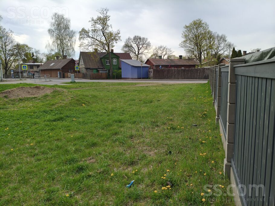 Miglas 12, Rīga — zeme