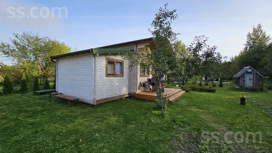 Mežvidi 36, Jelgava un raj., Jelgava — maja