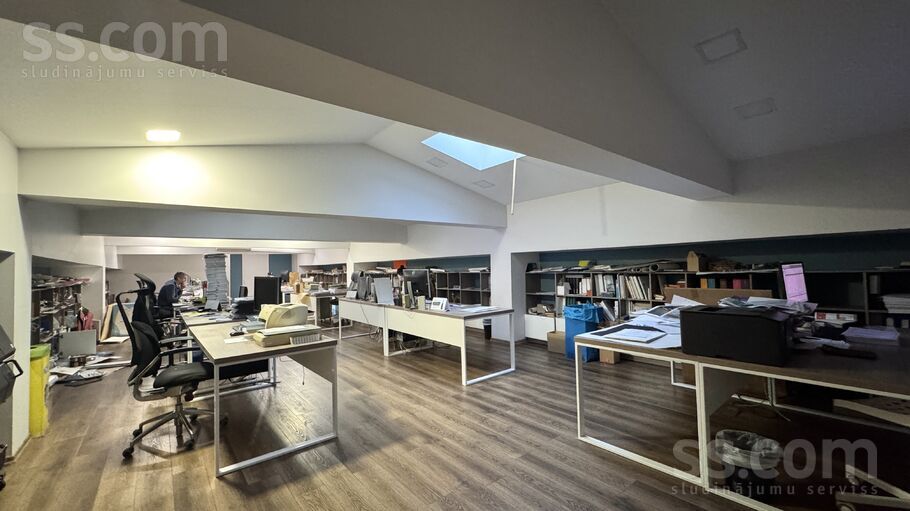 Brīvības gatve 445e, Rīga, Berģi — telpa