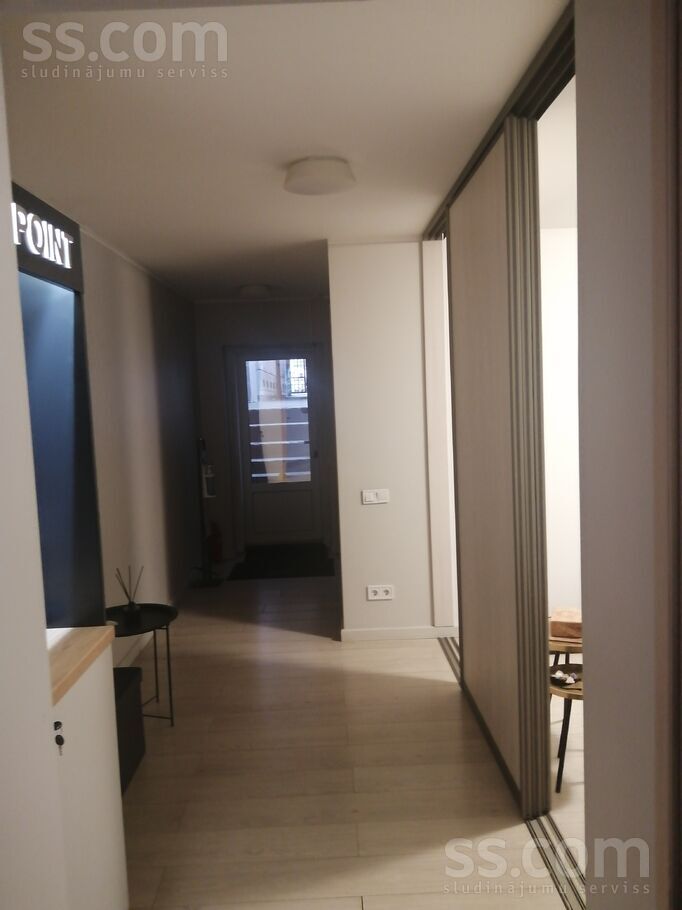 Lāčplēša 53, Rīga — birojs