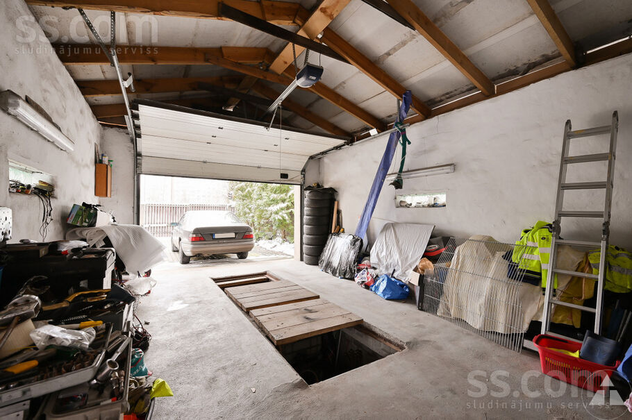 Rītupes 27, Rīga — maja