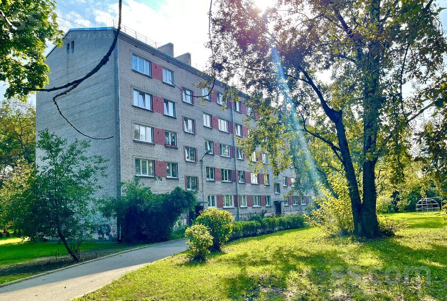 Dzelzavas 13, Rīga — dzivoklis