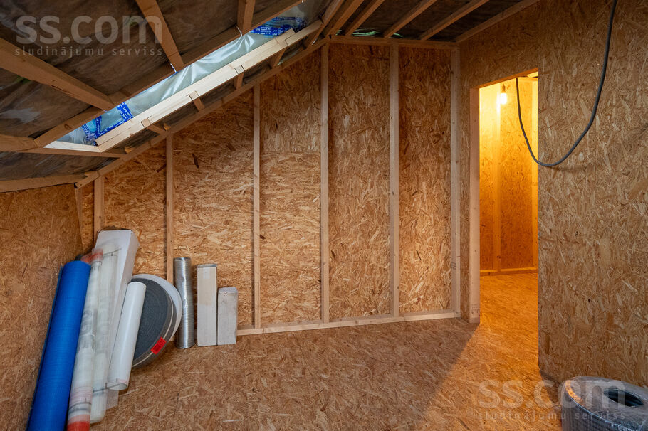 Anniņas 9, Mežezeri, Rīgas rajons, Salaspils l. t. — maja